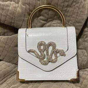 Mini white Aldo collection tote ✨